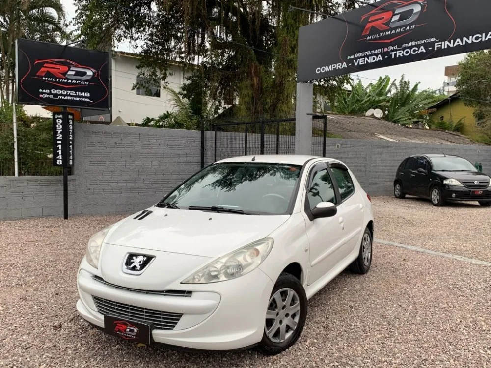 Peugeot 207 XR 1.4 Flex 8V 5p